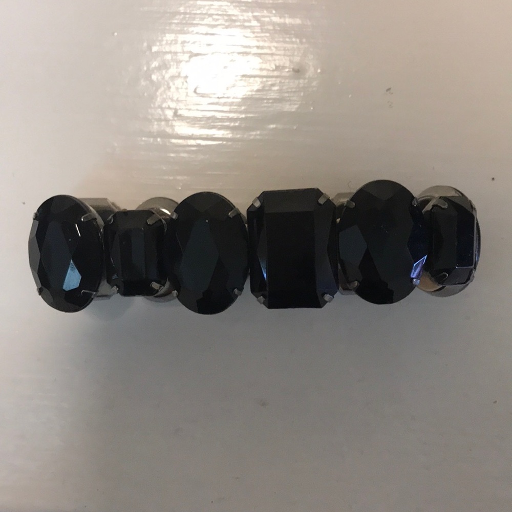Black gems bracelet